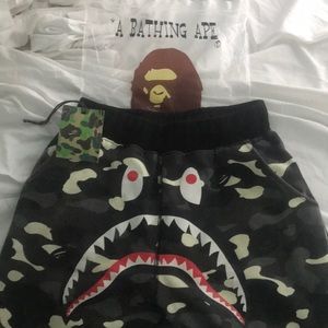 “City” BAPE sweatpants (glow in the dark)